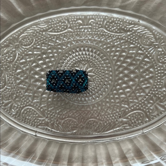 Elegant Beaded Ring in Shades of Blue - Picture 4 of 5